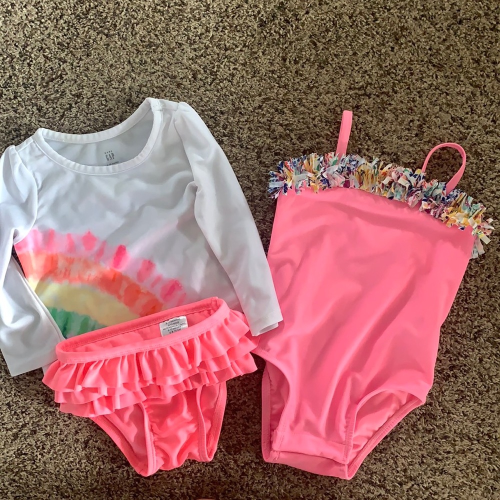 Babygap infant 6-12M bathing suits